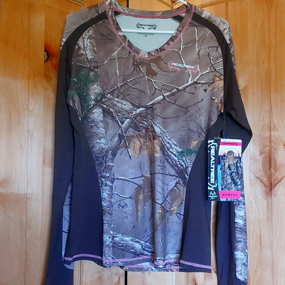 RealTree long sleeve Camo shirt - NWT